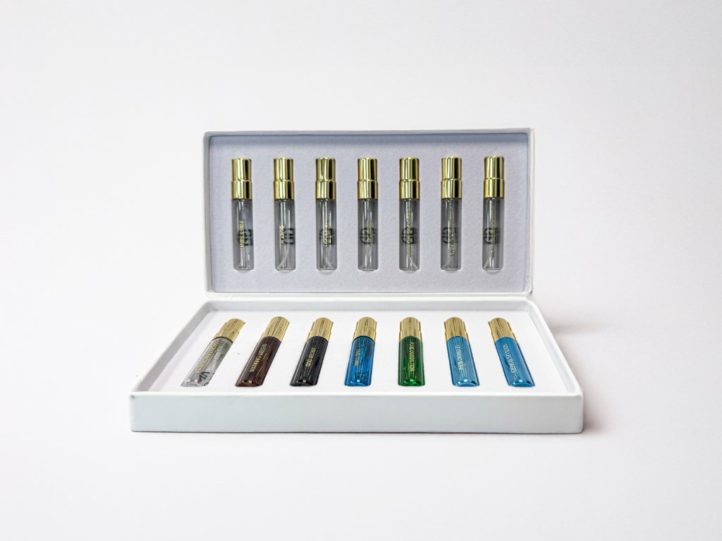 The Gate Travel Kit 14 x 5 ml extrait de parfum discovery set